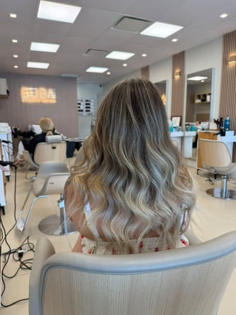 Luxury Salon Chair Rental – Sunny Isles Beach, FL