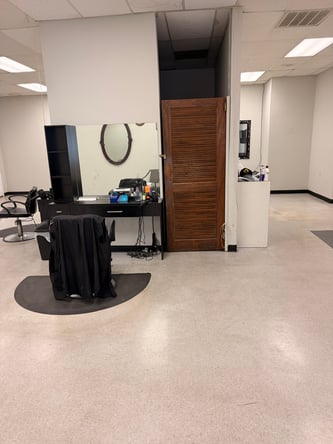 Salon Booth Rental $150/Week – Utilities Included