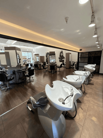 Upscale Scottsdale Salon | 3 Chair Rental | 2 Weeks Free | Prime Location