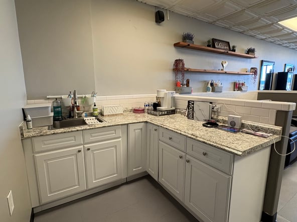 Chair Rental Available | Blended Beauty Salon – Encinitas