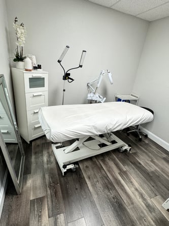 Beautiful Salon Suites available for Med Spa Nurses and Estheticians