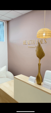 Boutique Wellness Room for Rent in Beverly Hills – $2,200/mo