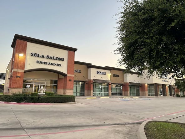 Sola Salon Studios in Lewisville, TX – Salon Suite for Rent