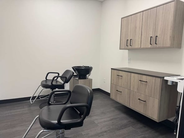 Sola Salon Studios in Orlando, FL – Salon Suite for Rent