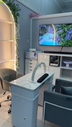 Salon Stations for Rent in MONTCLAIR NJ – ONE MONTH FREE!!!