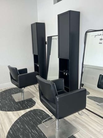 Hairstylists Booth Rent for a Special Low Price!