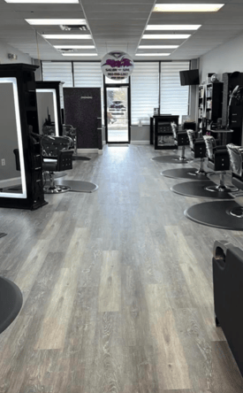 Newly Remodeled Salon: Chairs & Rooms Available Prime location in Middletown, DE
