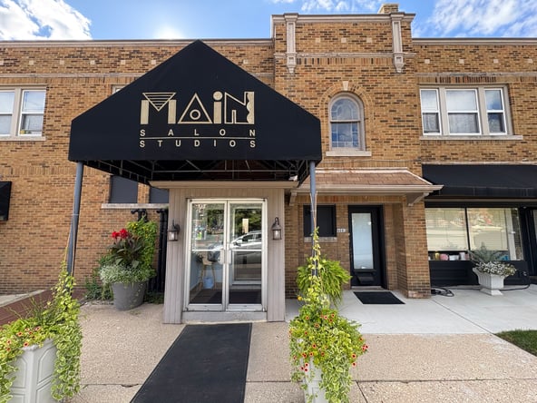 Private Salon Suite in Shorewood, WI with 24/7 Access