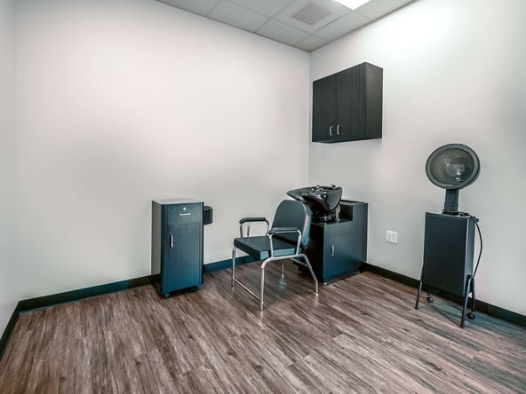 Brand New Salon Suites in Pembroke Pines