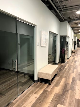 We’ve got BIG news!  Ascension Salon suites is offering a limited-time special leasing offer! 