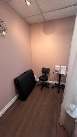 A booth for Lash, Brow, Makeup, Facials in Boutique Salon – Bay Park, San Diego
