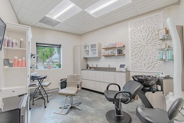 Sola Salon Studios in Clearwater, FL – Salon Suite for Rent