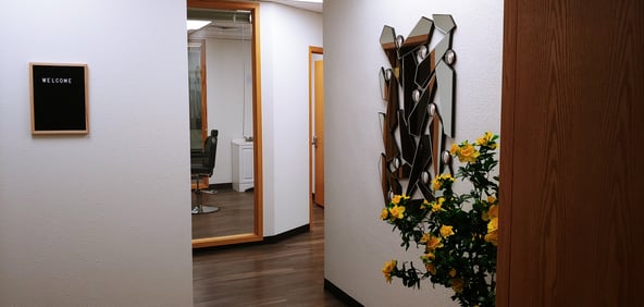 Centennial Salon Suite – $173.75 per week (Centennial)