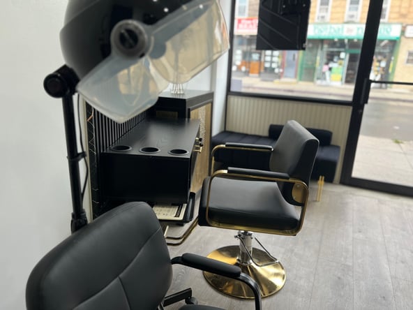 Brooklyn Beauty Booth Rental | $175/Week Founding Rate | WiFi + Utilities Included