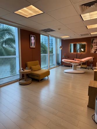 Co-Share Beauty Studio in Miami — Available a Few Days a Week(Brickell)