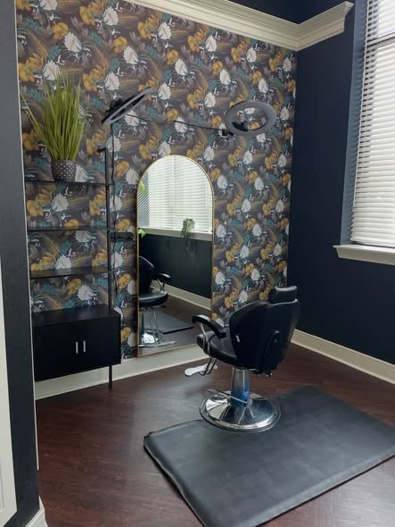 REDUCED PRICES- Luxury Salon Suites in the Heart of Flower Mound