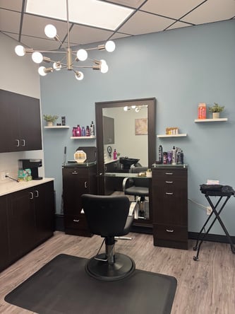 MY SALON Suite in Oceanside Blvd Oceanside, CA – Salon Suite for Rent