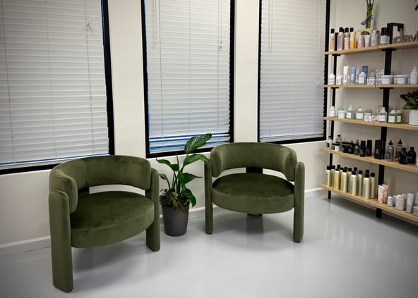 Now Renting: Part-Time & Full-Time Salon Chairs at Avanza – Supportive, Stylish, and Ready for You!