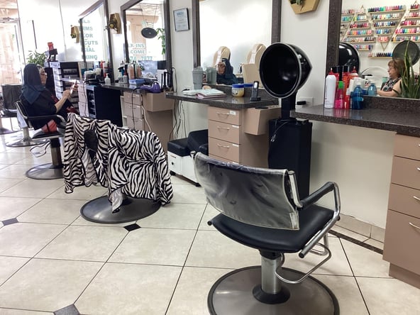 Full service salon Rent hair styling both and lash station