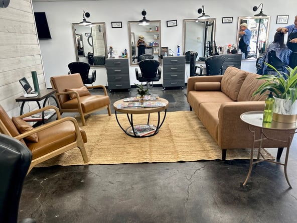 Salon Station for Rent