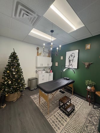 Sola Salon Studios in Farmingville, NY – Salon Suite for Rent