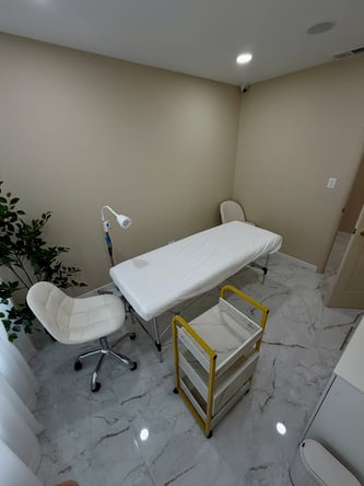 Luxury Treatment Room in Brooklyn (Ocean Ave) for Lash, PMU, Massage