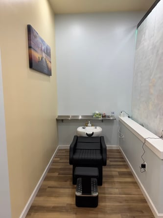 Prime San Jose Barber Chairs & Private Suites – $280/Weekly or $65/daily on Barber Chairs rent