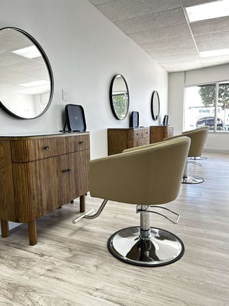 Lot 1443 Salon – Hair Stylist