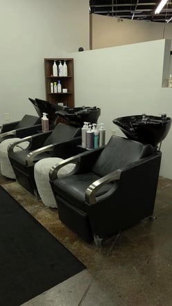 Salon Chairs and Private Suites for Rent in Trinity, FL