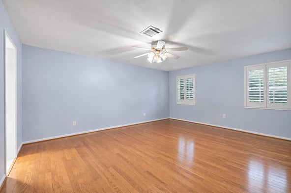 Private Salon Suites in Spring, TX for Beauty & Wellness Pros – Starting at $150/week!