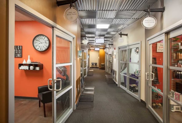 Sola Salon Studios in Tampa, FL – Salon Suite for Rent
