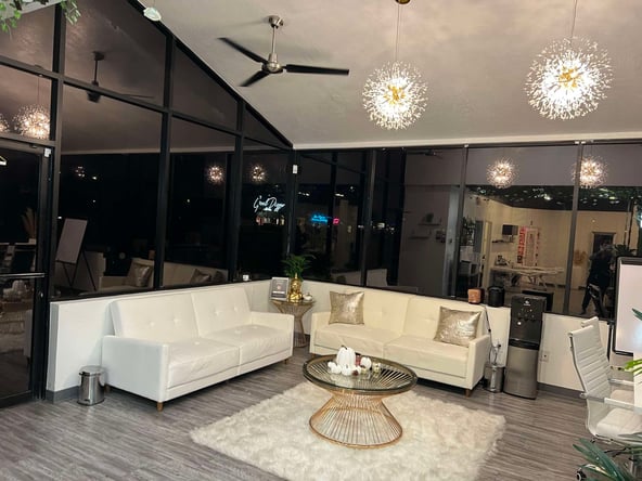 Bed Station, Hair Station, Private Suite and Nail Station Available