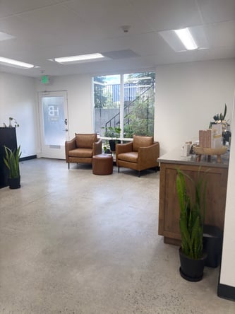 Brand NEW Salon featuring Salon Chair Leases