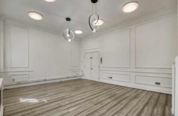 Spacious and glamorous room for aesthetic medical treatments