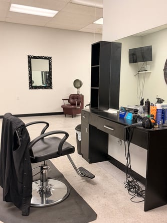 Salon Booth Rental $150/Week – Utilities Included