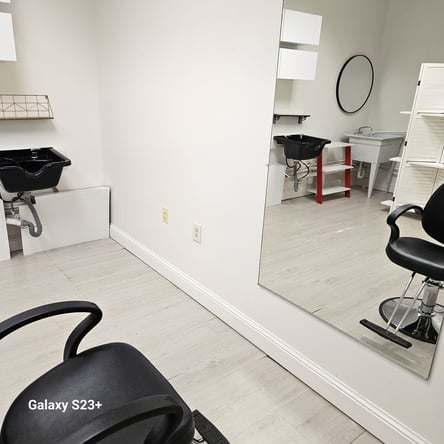 Salon Suite Rental