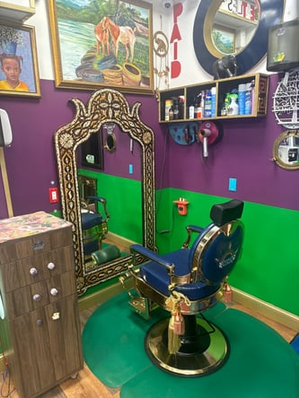 Salon Chair for Rent in Prime Location (Westchester)