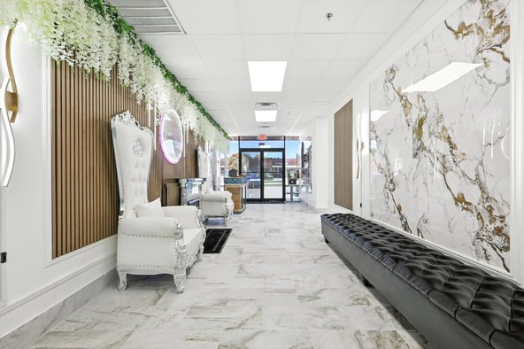 Paradise Suites & Salon