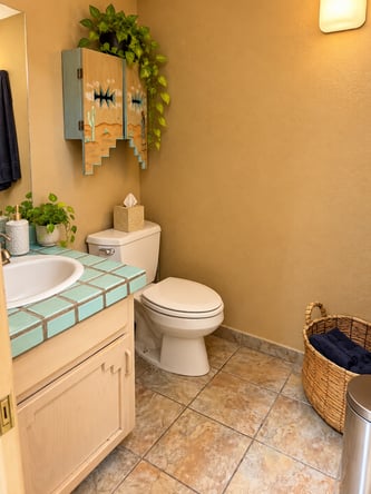 Beautiful Private Salon for Rent in NE Albuquerque | Thurs–Sun | Massage Room Available!
