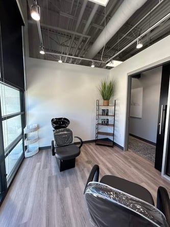 Salon Lofts in Irving, TX – Salon Suite for Rent