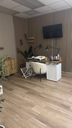 Nail Technician Space for Rent!