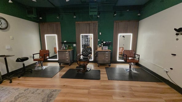 Independent Stylist Opportunity – Beautiful 3‑Chair Salon with Flexible Booths