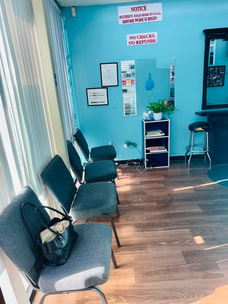 3 CHAIR SALON