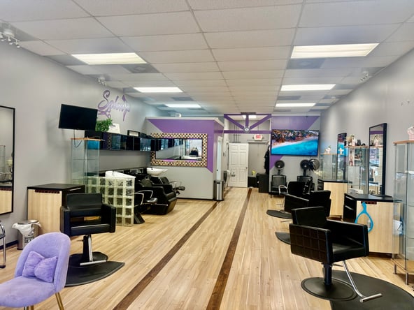 Seeking beautician for chair rental