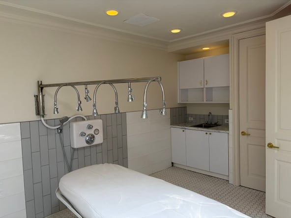 SPECIALTY SPA TREATMENT SUITE AVAILABLE — COUNTRYSIDE WELLNESS STUDIOS, OMAHA