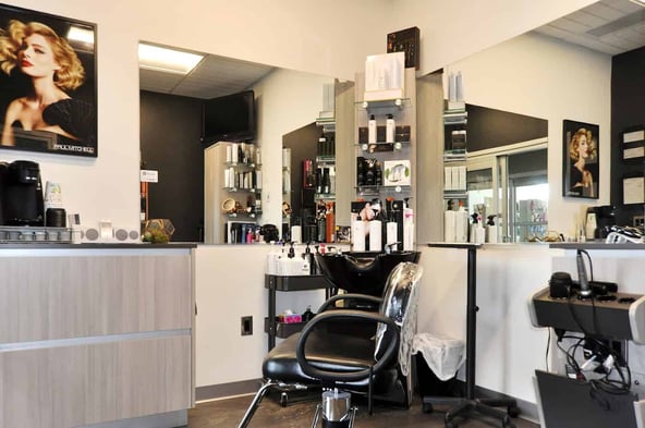 Sola Salon Studios in Avondale, AZ – Salon Suite for Rent