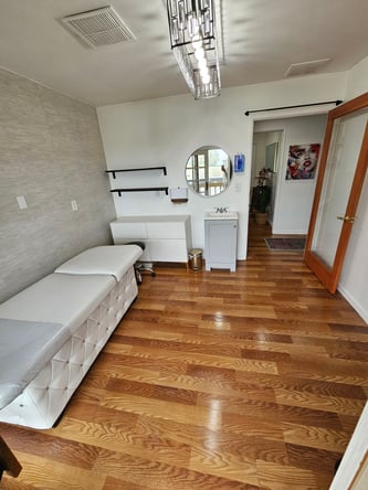 Private Suite with Shampoo Bowl & Balcony in Huntington Beach
