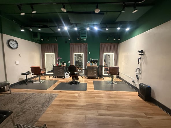 Independent Stylist Opportunity – Beautiful 3‑Chair Salon with Flexible Booths