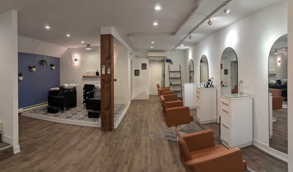 Lincoln Park Salon Chair Rental