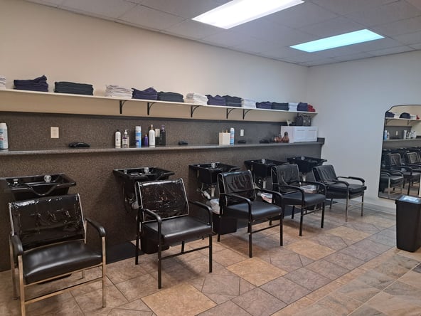 Salon Suite for Rent
